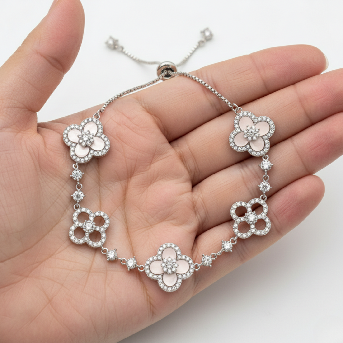 Bracelet "Diamond Blossom"