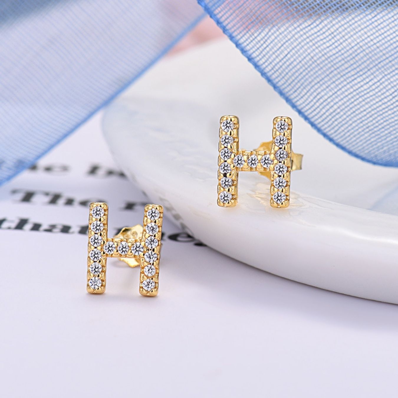 Initial Earrings "Identity"