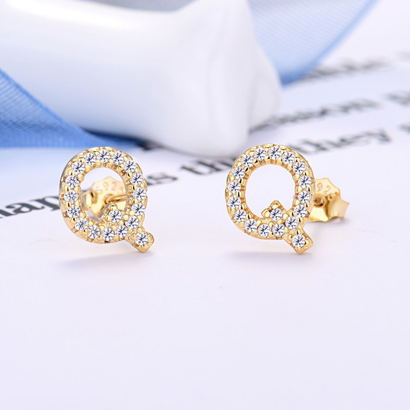 Initial Earrings "Identity"