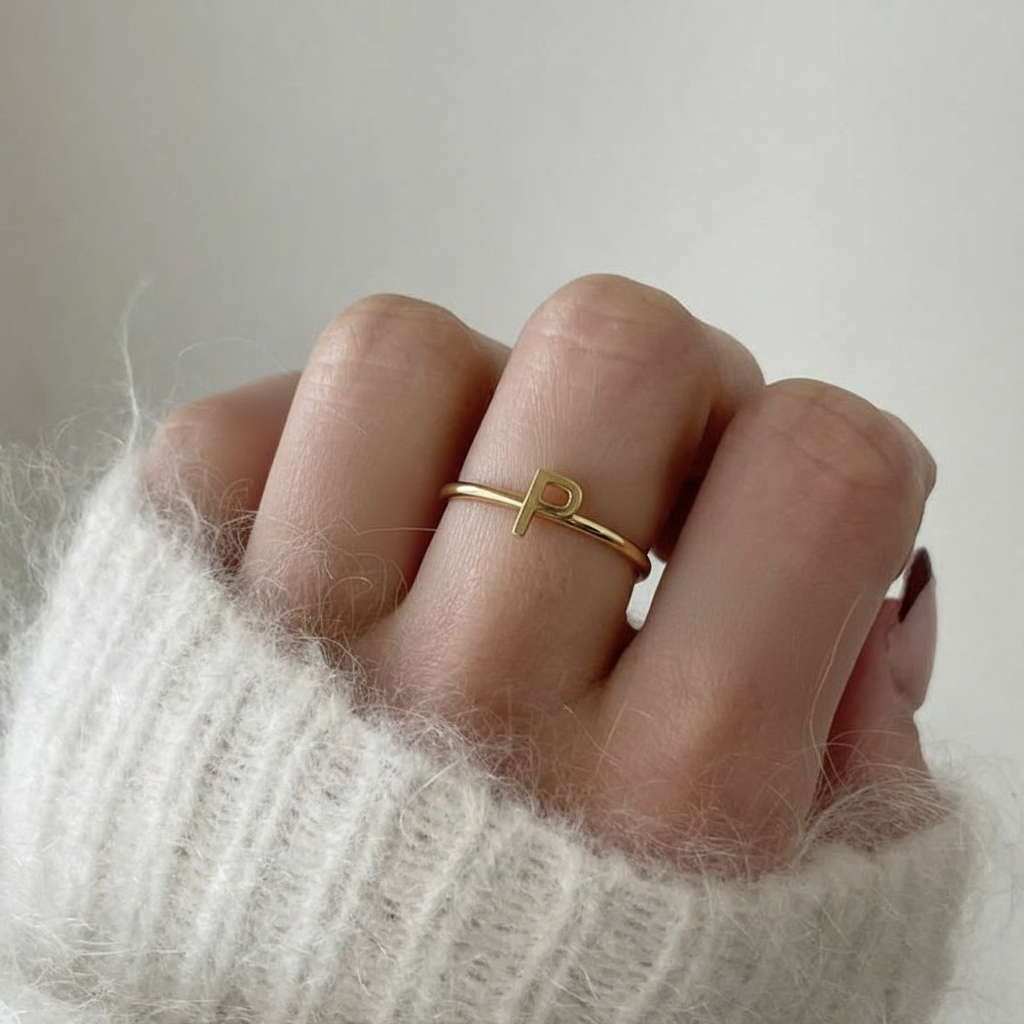 Adjustable Initial Ring "Chic"