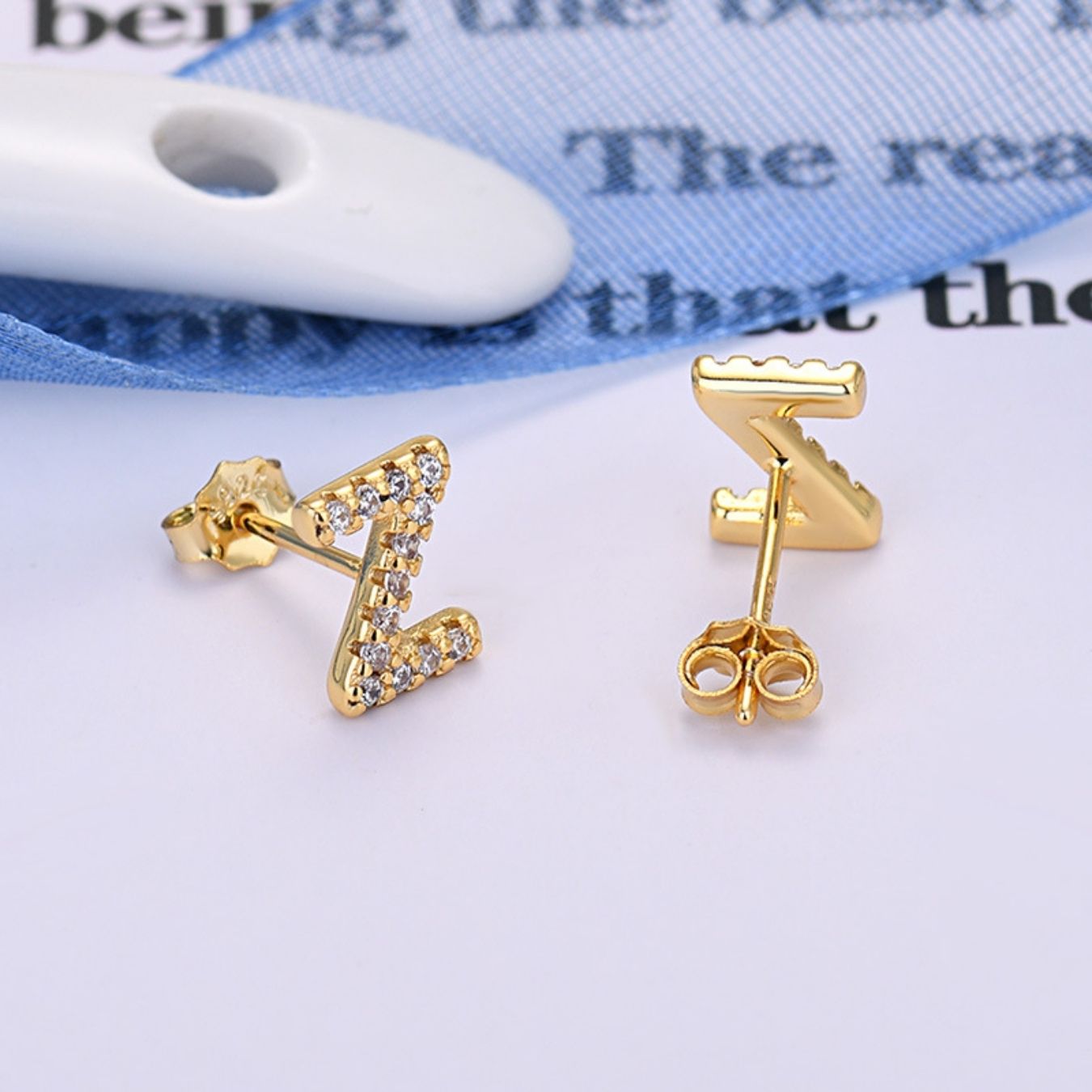 Initial Earrings "Identity"