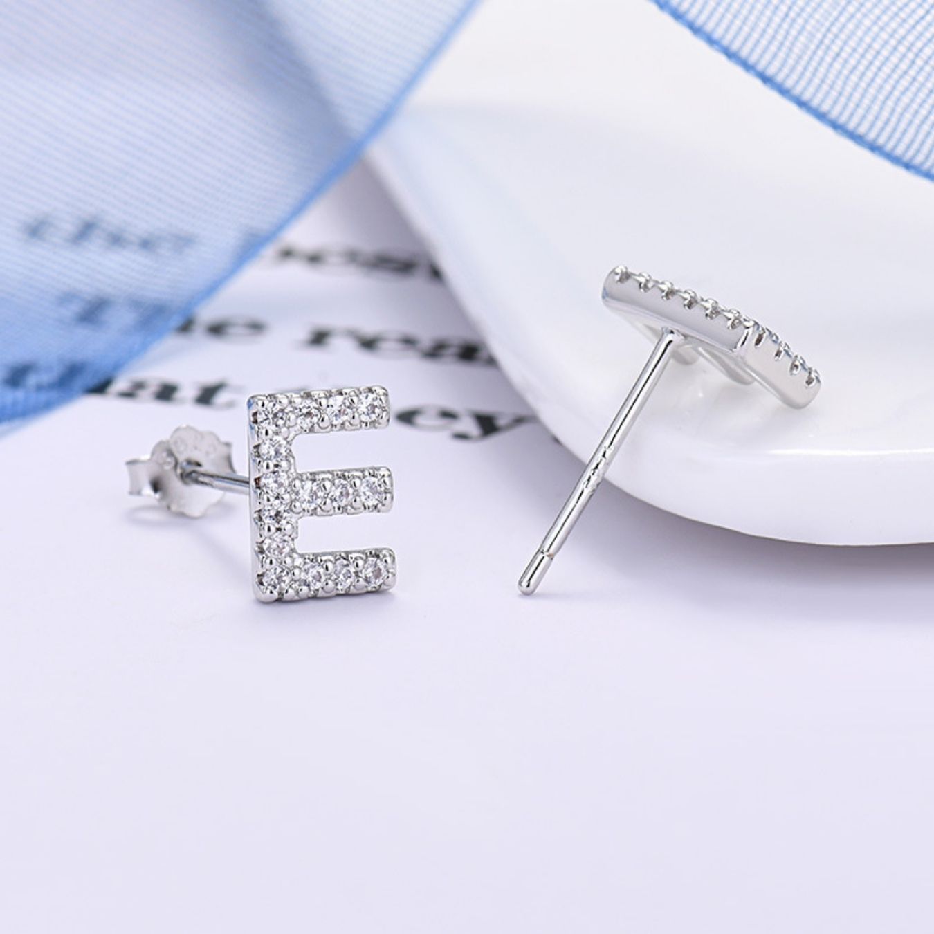 Initial Earrings "Identity"