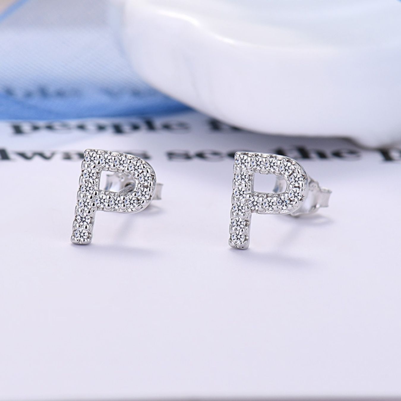 Initial Earrings "Identity"