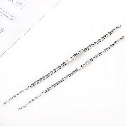 Outmatching Bracelet Set "Love Locked"