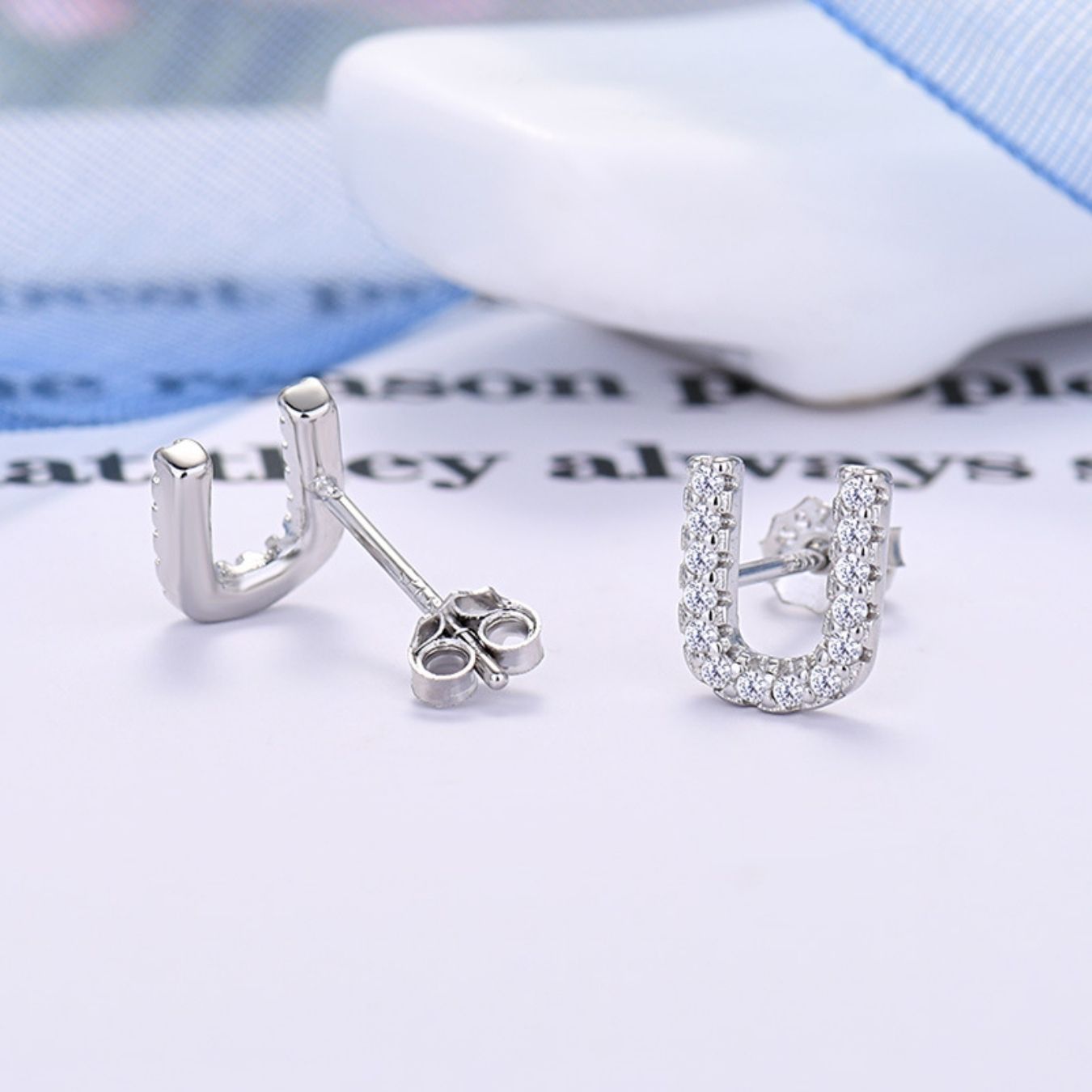 Initial Earrings "Identity"