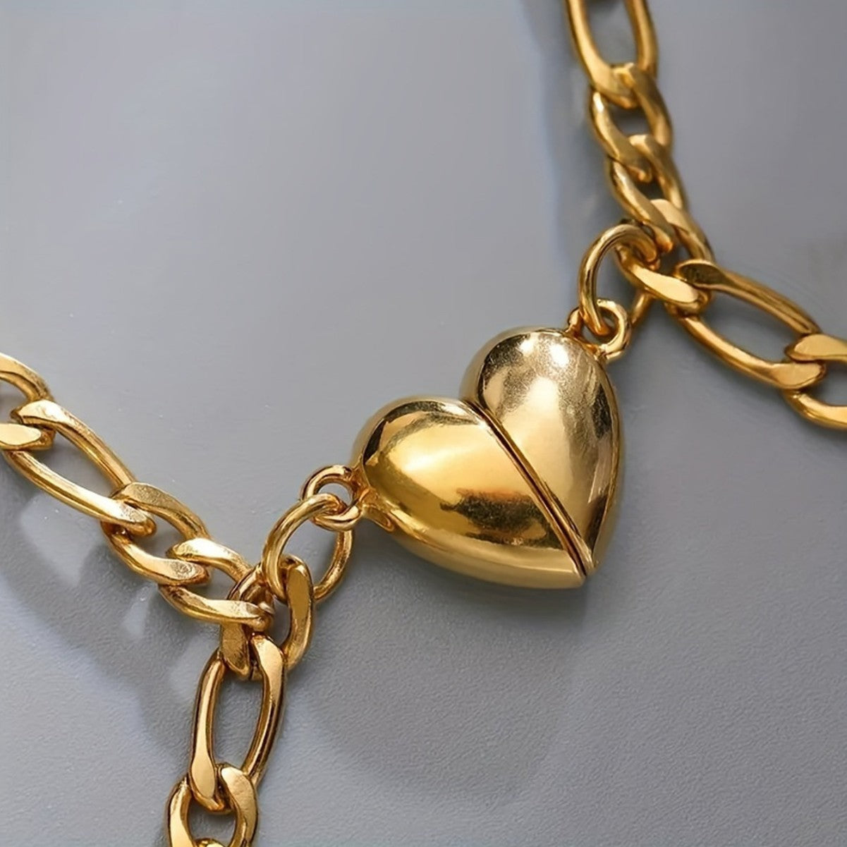 RICCARDI - MAGNETIC HEART BRACELETS