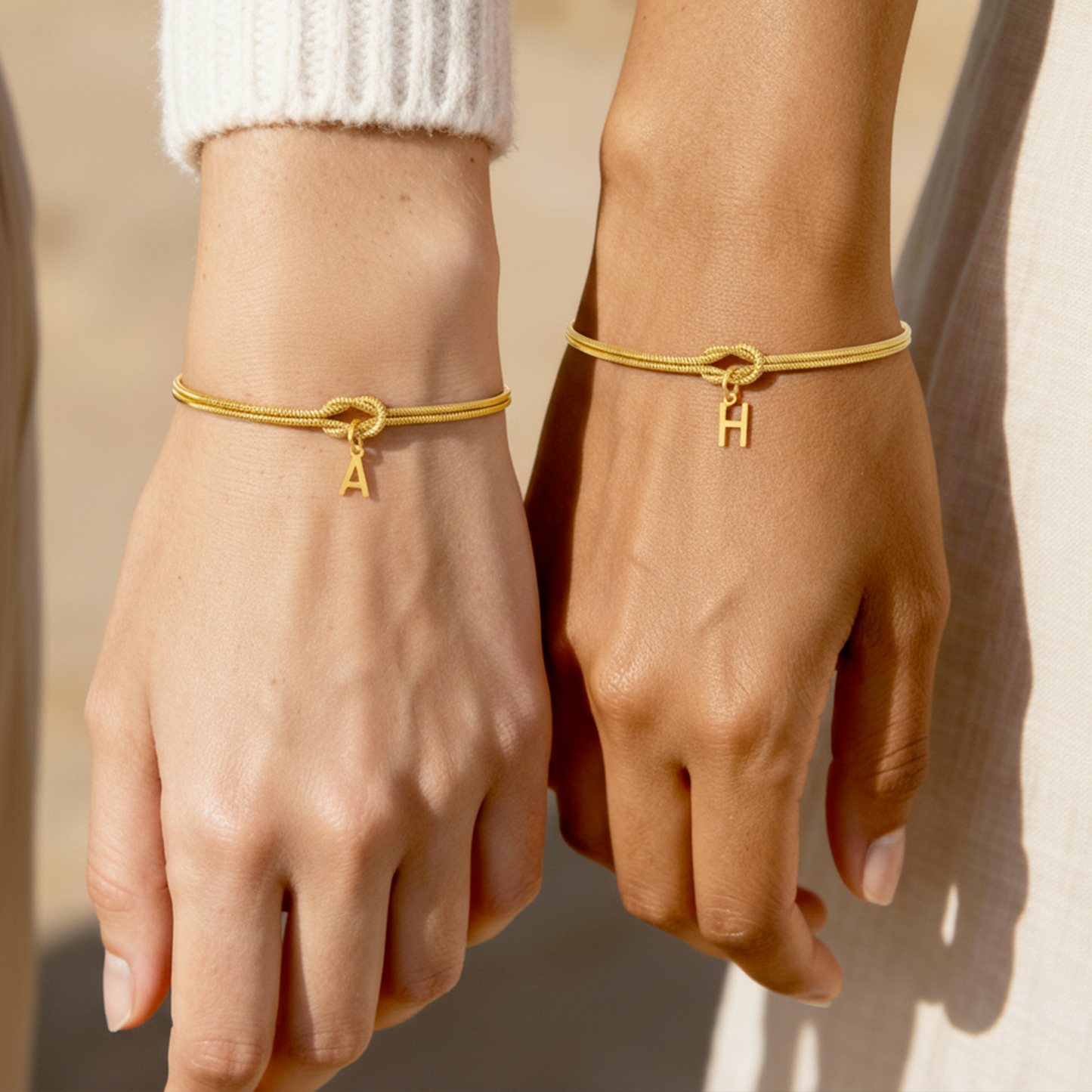 Initial Bracelet "Knot"