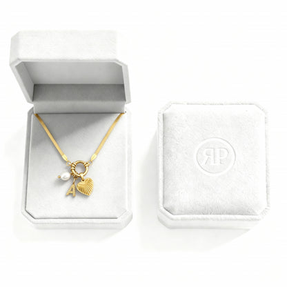 Initial Necklace "Gold Memory"