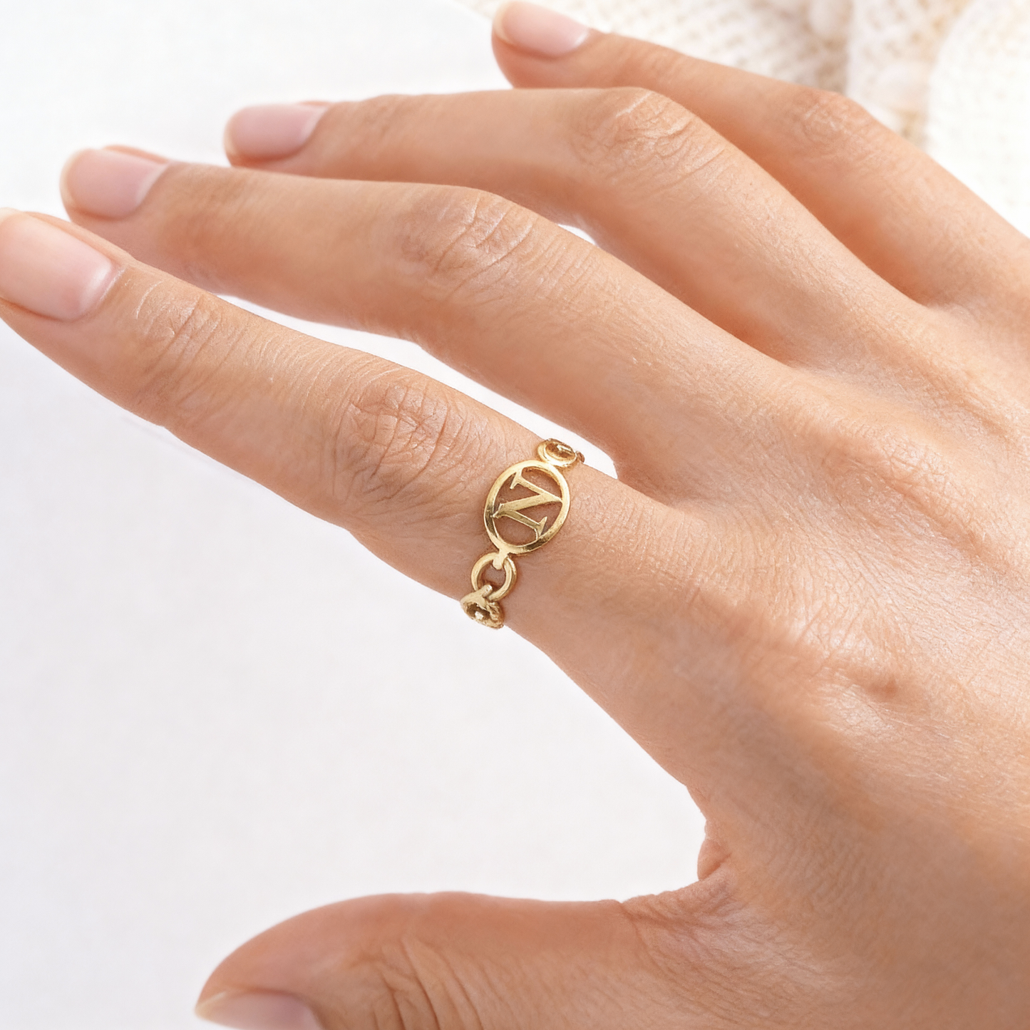 Adjustable Initial Ring "Linked Circle"
